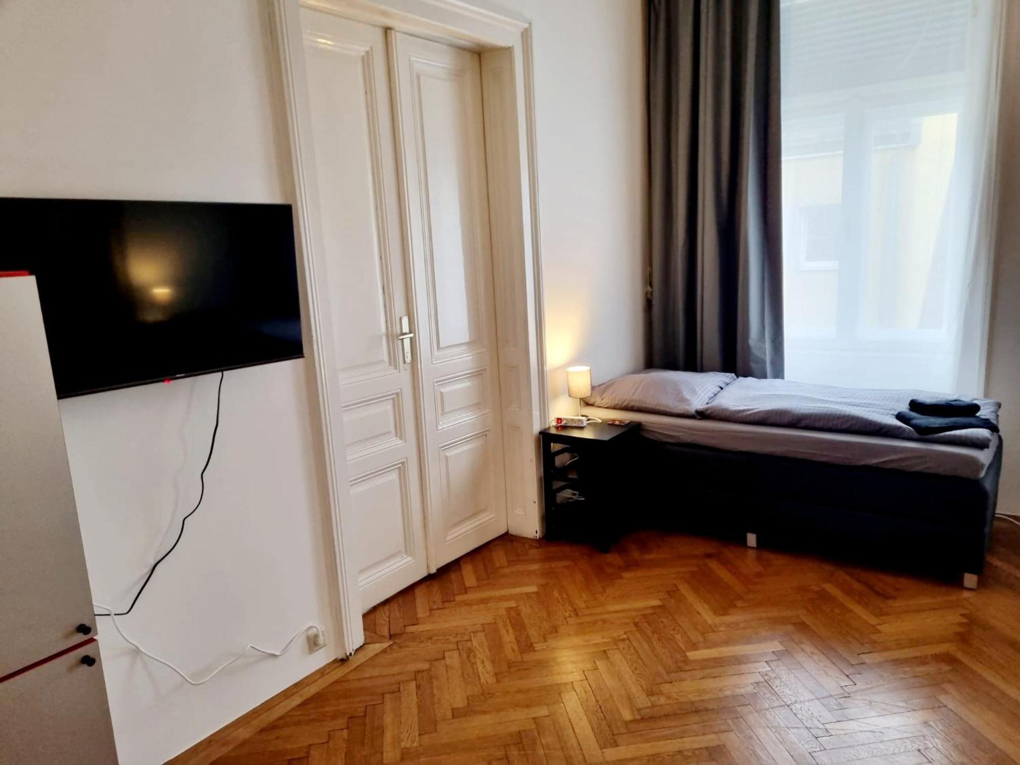 Pia Vienna